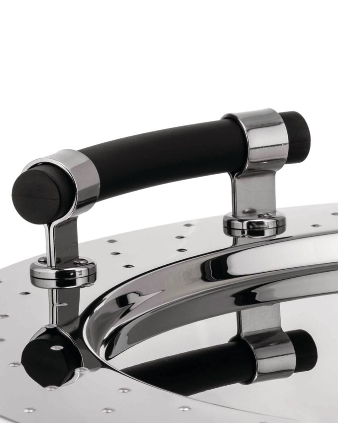 Alessi Tablett aus Edelstahl 18/10 mit Noppendekor und schwarzen Griffen.2